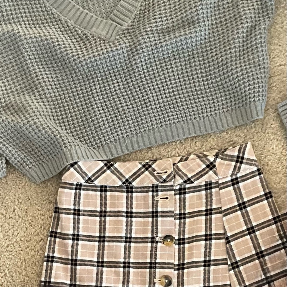 Aeropostale Gray Sweater and Plaid Skirt Set